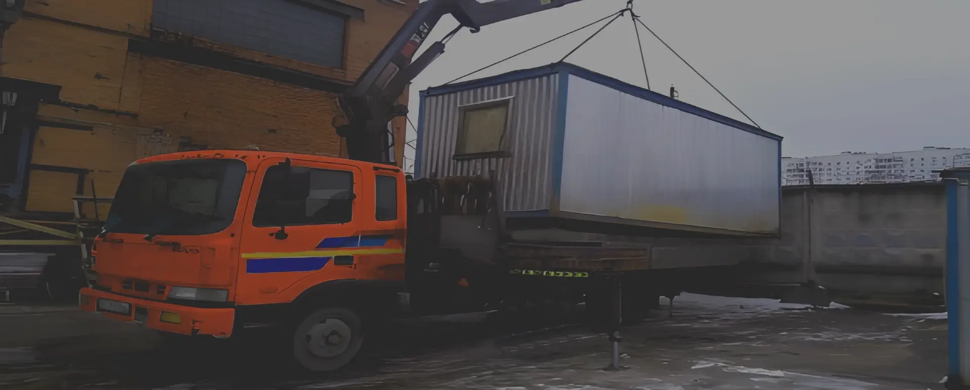 Получить уникальное предложение по перевозке негабаритного вагончика грузовым транспортом по России из Томска с гарантией безопасности